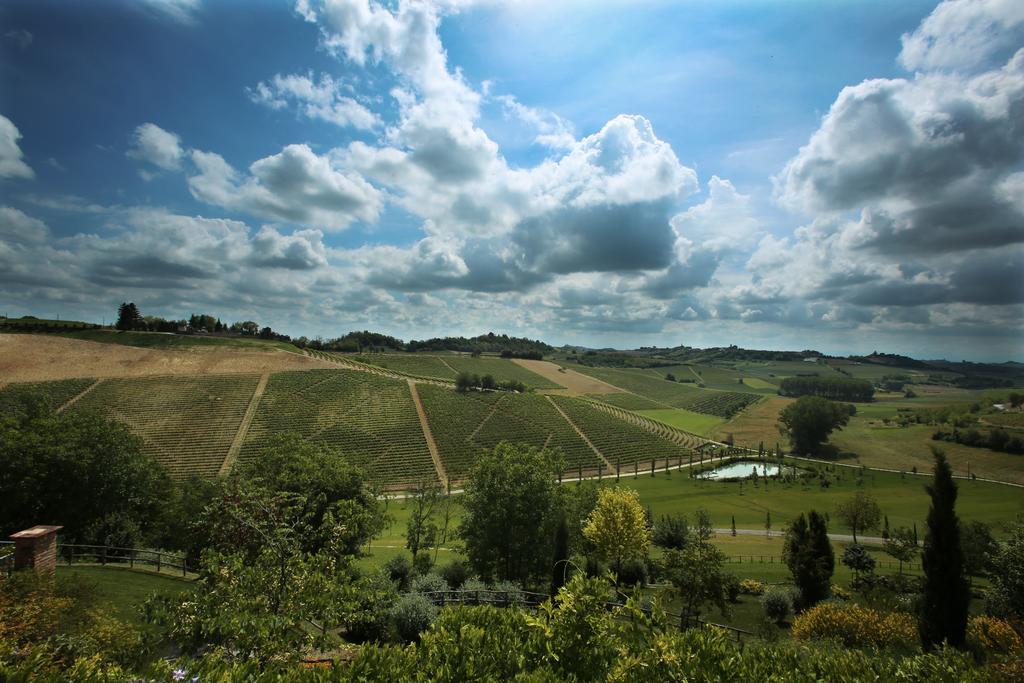Relais Di Tenuta Santa Caterina B&B Grazzano Badoglio エクステリア 写真